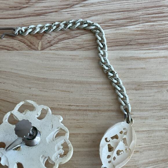 Carved Celluloid Necklace & Earring Set White Flowers Rhinestones 16" Screwbacks - Picture 15 of 16
